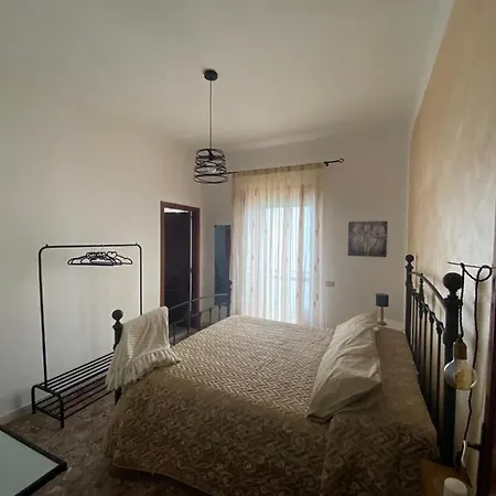 Domus Petra ゲストハウス 3*